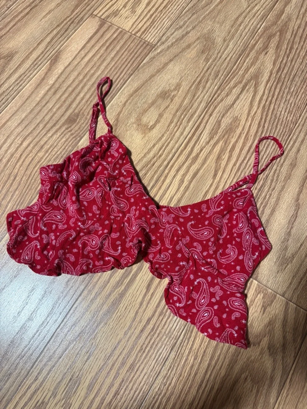Red Paisley Ruffle Crop Cami - Picture 1 of 3